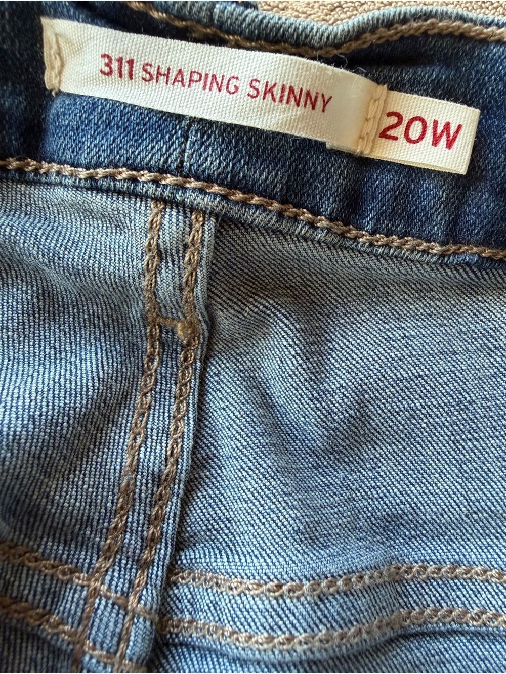 Levi's 311 Shaping Skinny Jeans Tummy Control Stretch Medium Wash Blue 20W NEW - Picture 8 of 13
